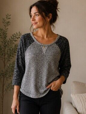 Attitude | Gray & Black Sweater w/ Silver Metallic Thread, Size S